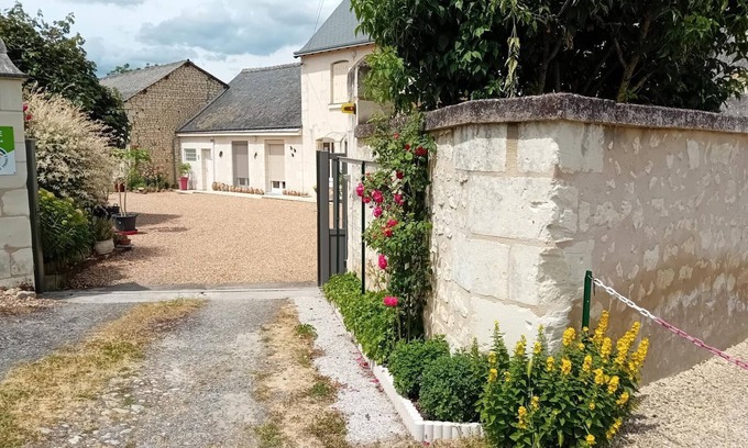 Sazilly Cottage | Charming stone house with garden, near Chinon, Wifi included