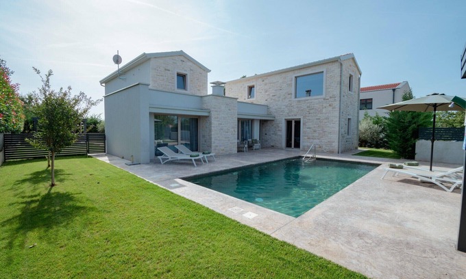 Nova Vas Villa | Charming stone villa with jacuzzi, sauna, and private pool in Porec.