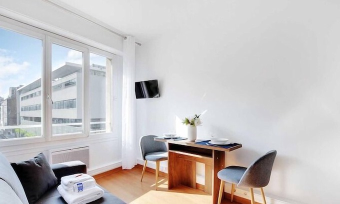Saint-Lambert Apartment | Charming studio - 2P - Parc Georges Brassens