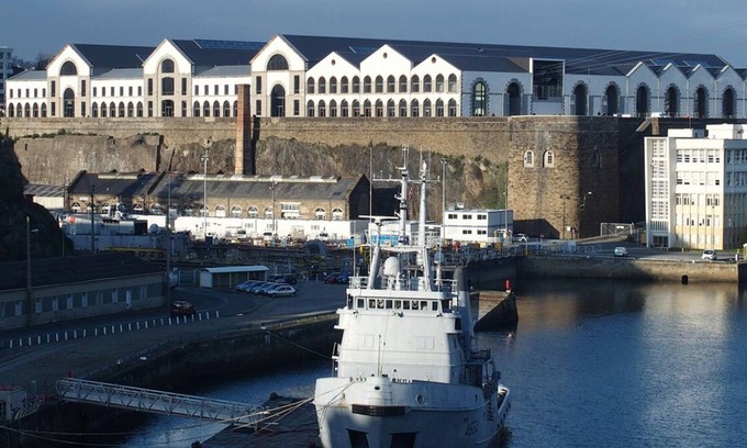 Rive Droite Apartment | Charming studio