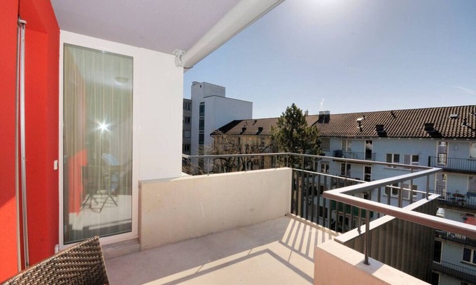 Seefeld Apartment | Charming studio near lake - Flower 42