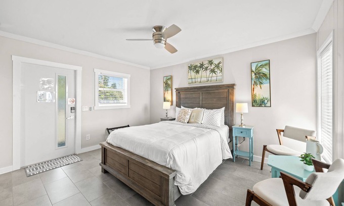 Orlando Beach Condo | Charming Studio Suite- Steps from Private Beach Access, Fire Pit, & BBQ Grills