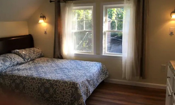 St. Elizabeth's Apartment | Charming Studio