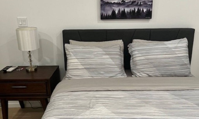 Land Park Apartment | Charming studio with WiFi and AC in downtown Sacramento