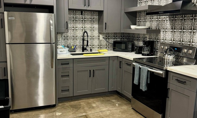 Downtown Apartment | Charming studio with WiFi and AC in enchanting downtown Fresno.