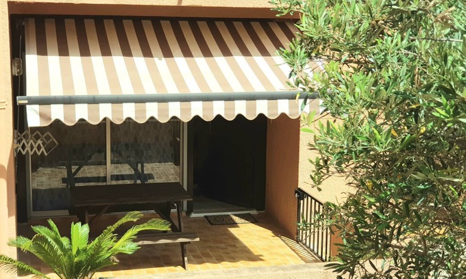 Collioure Apartment | Charming T2 with parking (rare). Top of the historic center. Very quiet.