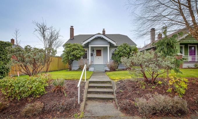 North End House | Charming Tacoma Vacation Home w/Fenced Yard