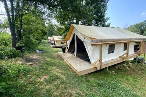 Logan Other | Charming Tented Cabin Placed in a Selcuded Area in Logan, Ohio