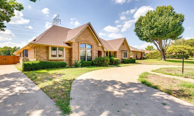 Duncanville House | Charming Texas Escape, Near Cedar Hill State Park!