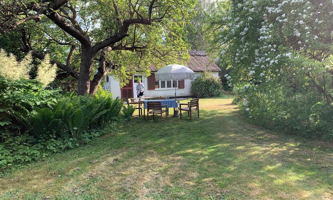 Dronningmolle House | Charming thatched-roof cottage from 1947