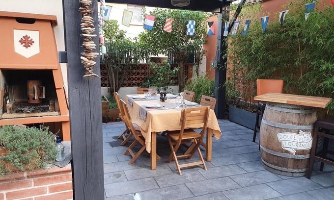 Minimes - Barriere de Paris House | Charming Toulousaine with swimming pool