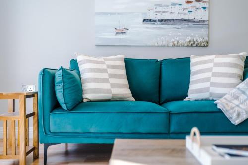 Reddish House | Charming Townhome Retreat, close to Manchester