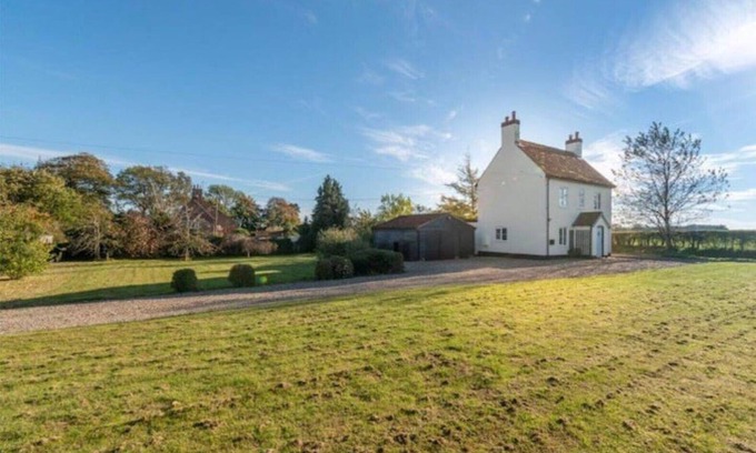 North Barsham Cottage | Charming two bedroom cottage - North Norfolk coast
