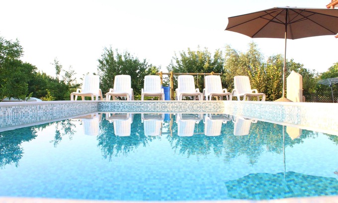 Kapelica Villa | Charming Villa Amaryllis for 8 with Istrian tavern & private pool