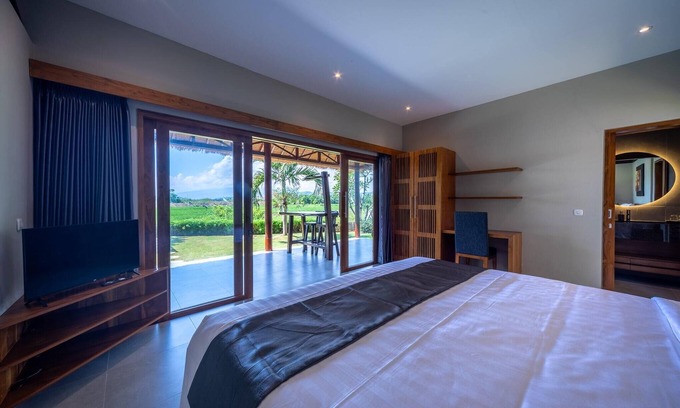 Kalisada Villa | Charming villa in gorgeous Buleleng ricefield and mountain view