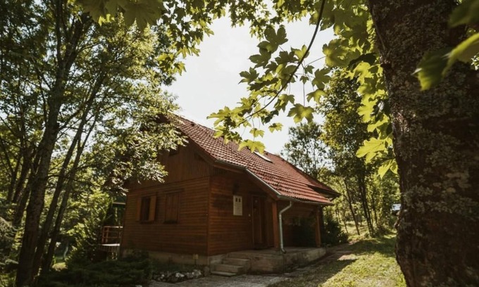Sertic Poljana House | Charming wood house with outdoor hot tub located in National park Plitvice lake.
