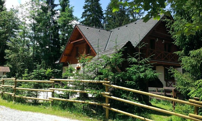 Ruzomberok Apartment | Chata Alpina