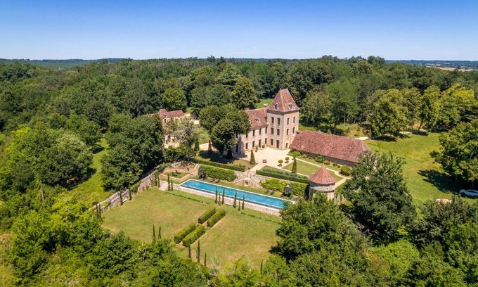 Saint-Georges-de-Montclard House | Chateau de Lascoups