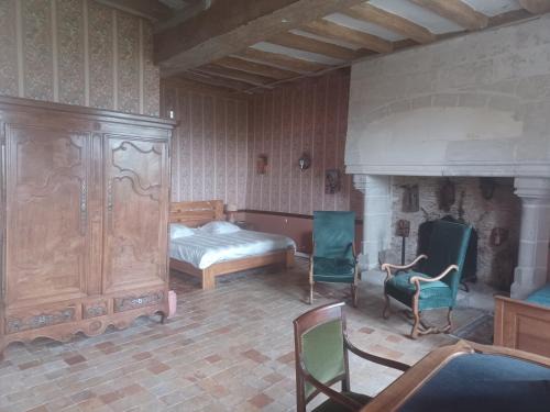 Aulnay Bed & Breakfast | Chateau de Brie