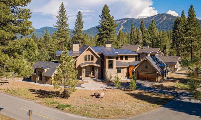 Ponderosa Palisades House | Chateau on Carson Range. Private Hot Tub, Golf & Exclusive Club Amenities!