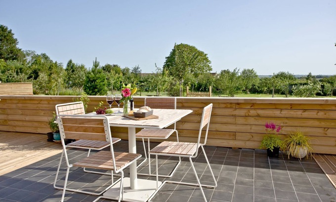 Cheddar Cabin | Cheddar Pink, Strawberryfield Park