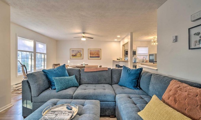 South Wedge Apartment | Cheerful Rochester Apartment Great Location!