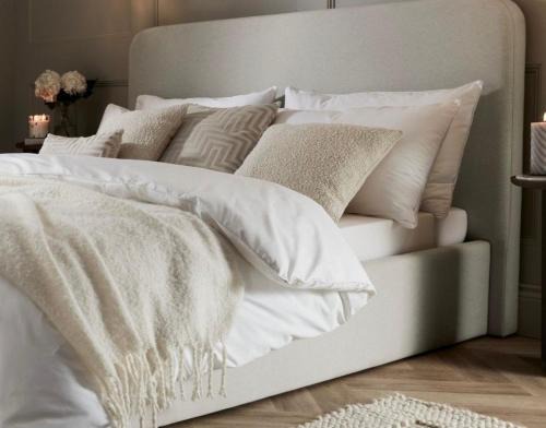 Queen's Gate Apartment | Chelsea living Apartment