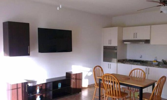 Maxwell Villa | Chelsea Villas, Gound Floor One Bed
