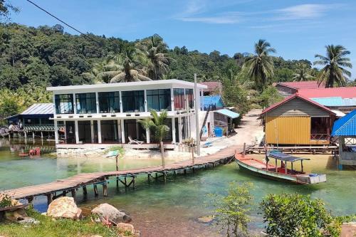 Koh Rong Apartment | Chener guesthouse 2 beds