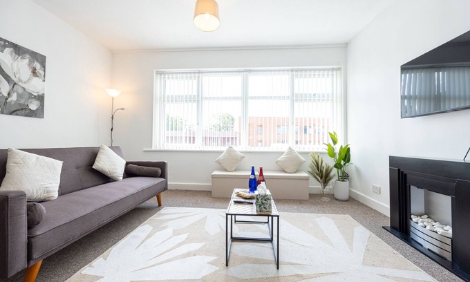Cheadle Hulme Apartment | cherishcomfort Manchester Airport Apartment