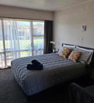 Havelock North Apartment | Cherry Grove Motel