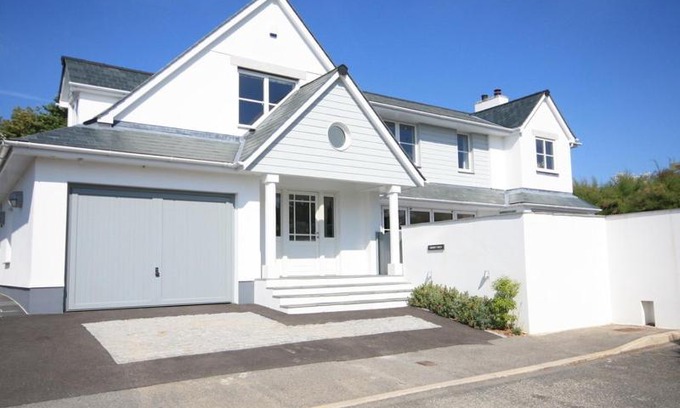 Rock House | Cherrytrees