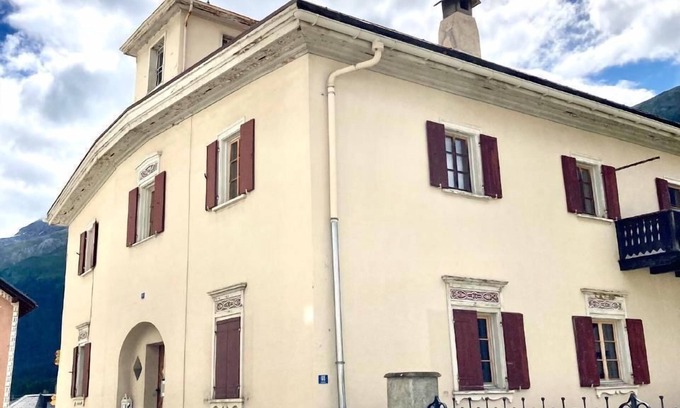 S-chanf Other | Chesa alb sco'l floc