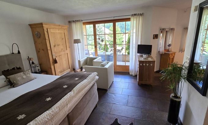 Zuoz Apartment | Chesa Culaischem 1