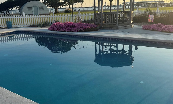 Rock Hall House | Chesapeake Bay Harbor View in a central location to events/restaurants