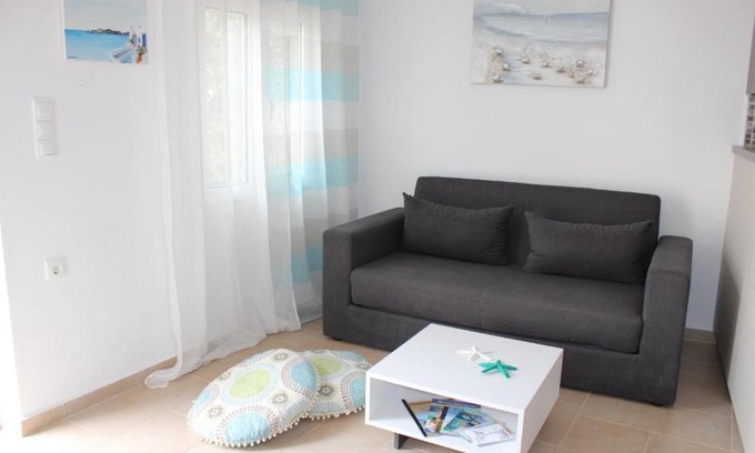 Tavronitis House | Chez Angelika