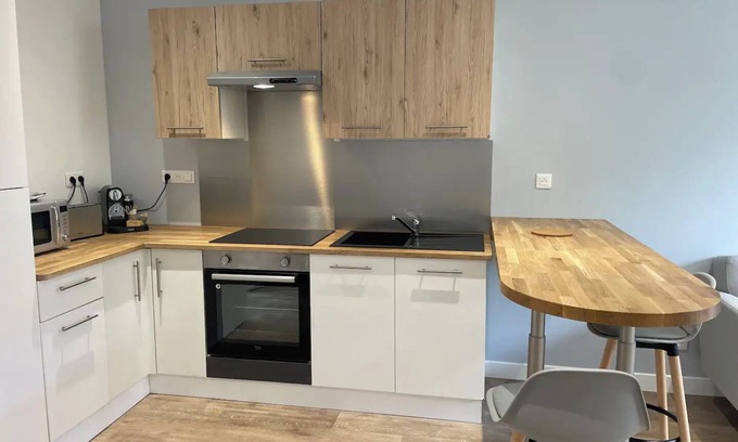 Langres Apartment | Chez Claire : appartement plein centre avec garage