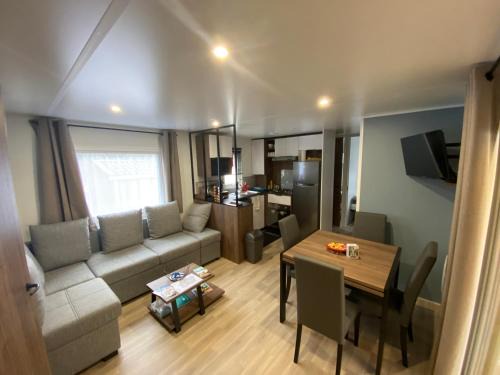 Claouey Other | Chez "Greg et ilhem"