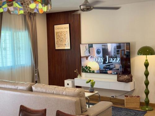 Wat Ket Villa | ChiangMai RedDoor Pool Villa