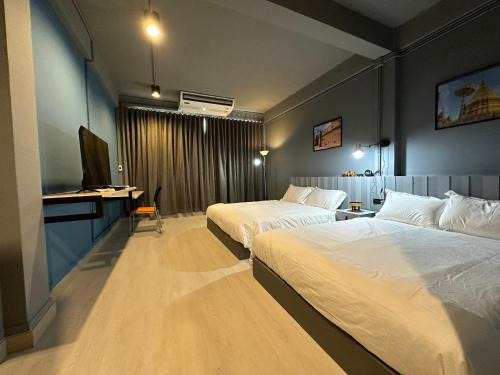 Yan Nawa House | Chiangmai vibe, City House, 7 mins to BTS, City center, Private room in Sathon, Private bathroom, Bangkok, Thailand