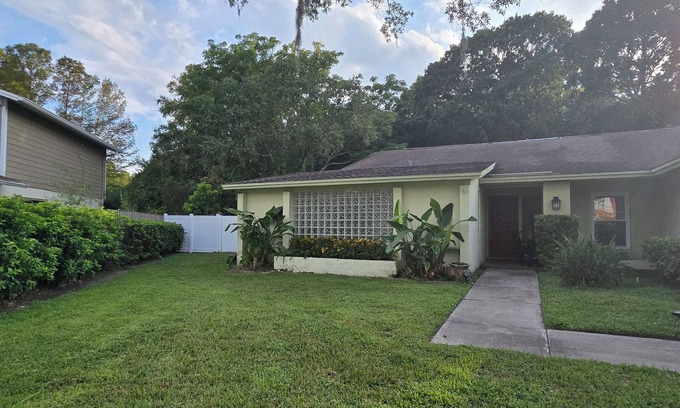 Greater Northdale Apartment | Chic 1-bedroom apartment in cool Tampa with AC