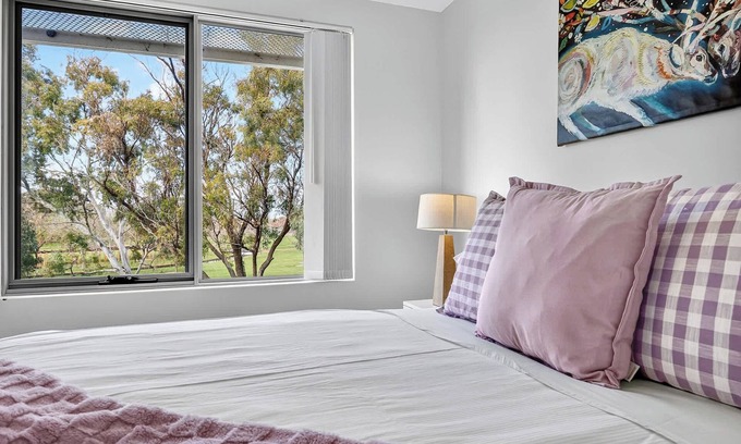 Rockingham Apartment | Chic 2BR Rockingham Escape Garden Views