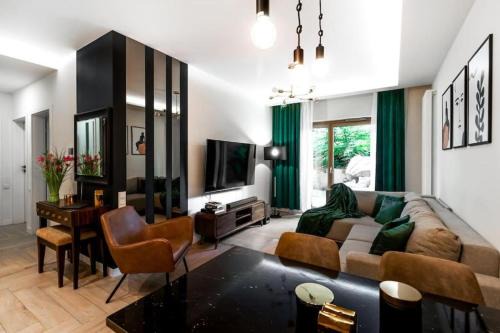 Mirow Apartment | Chic Apartments - Mennica144