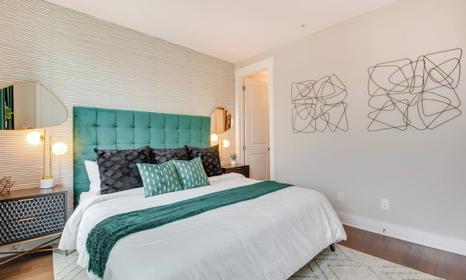Castleberry Hill Apartment | Chic Atlanta Vacation Rental ~ 1 Mi to Downtown!