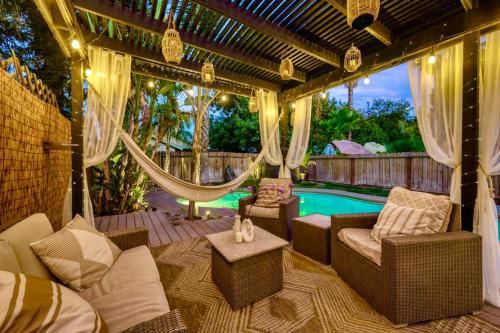 Raisin House | Chic Boho 3BR Home Near Woodward Park