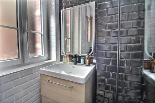 Suresnes Apartment | Chic & Comfort Suresnes-Paris