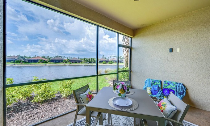 Naples Condo | Chic Country Club Condo w/Upscale Amenities