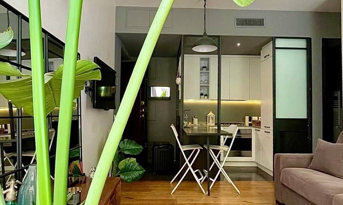 Vatican Apartment | Chic industrial Design apartment by Vatican Museum