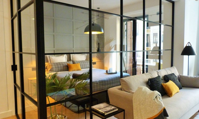 Gros Apartment | Chic Miracruz, new apartment in Gros