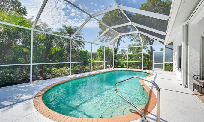 Falcons Glen House | Chic Naples Home w/ Lanai in Golf Community!